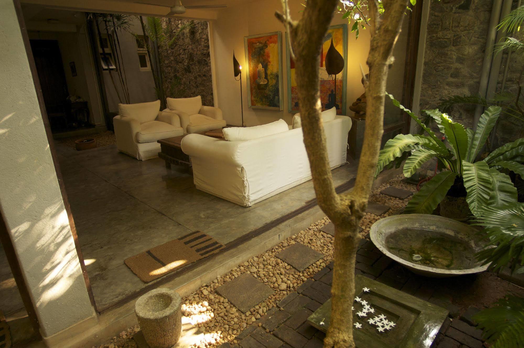 Mount Lodge Boutique Hotel Dehiwala-Mount Lavinia Esterno foto